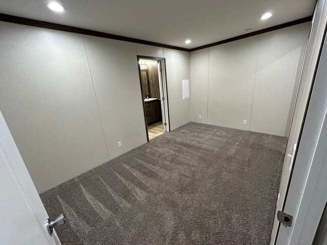 Building Photo - 439 Kimberly Dr