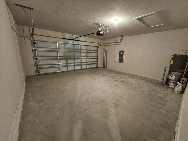 Building Photo - 18138 Wheathouse Pl