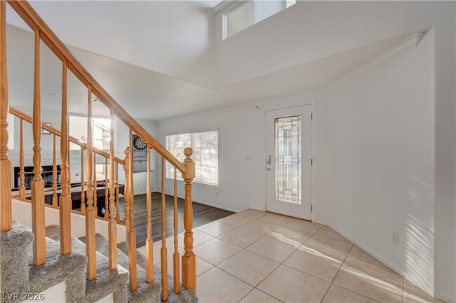 Building Photo - 1721 Sweet Pea Ave