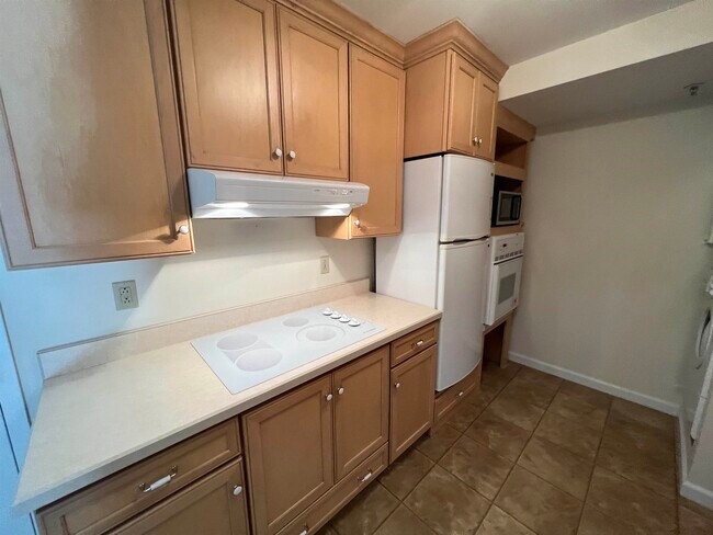 Building Photo - 267 Hildred Dr