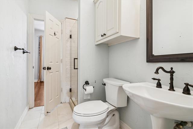 Building Photo - 1223 Caledonia Ct