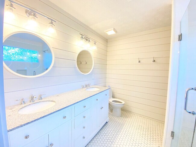 Building Photo - 4334 Todd Rd