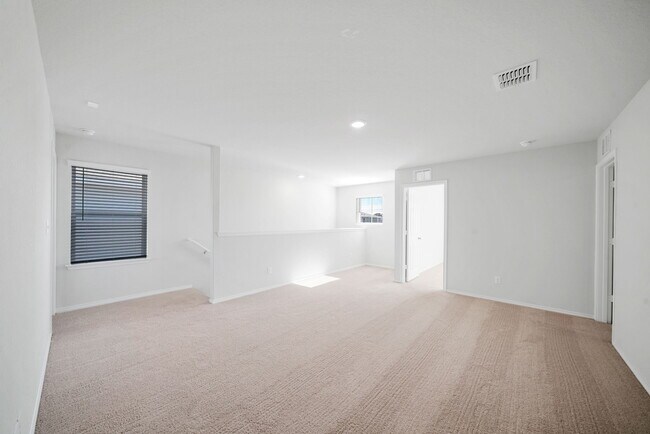 Building Photo - 13721 Crossbow Rdg