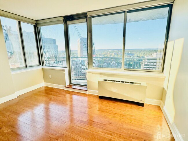 Building Photo - 1 Spring St