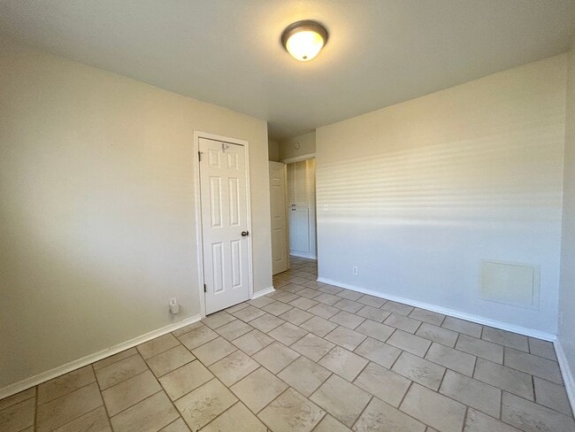 Building Photo - For Lease | Midtown Tulsa - Duplex | Avail...