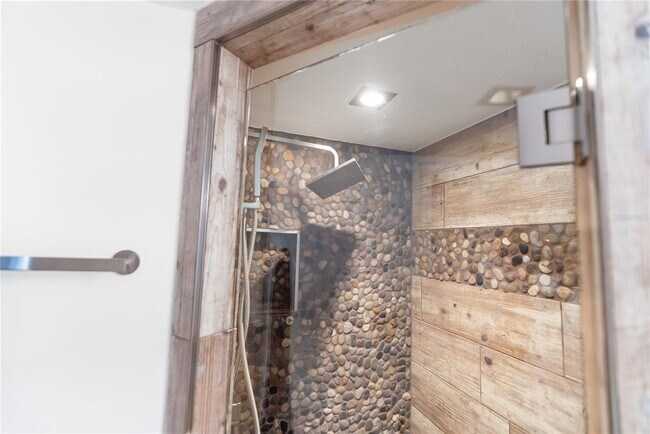 Building Photo - 1750 Benjamin Franklin Dr