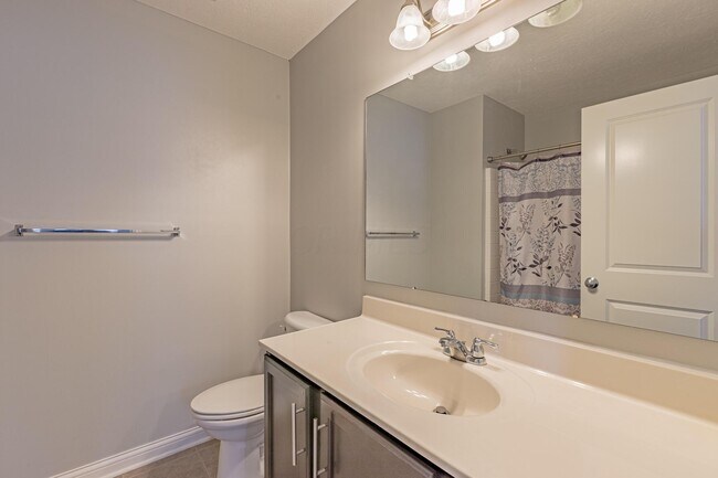 Building Photo - 6003 Bell Classic Dr