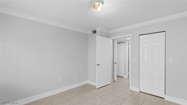 Building Photo - 3421 Winkler Ave