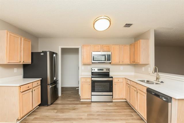 Building Photo - 8725 Hunters Trail
