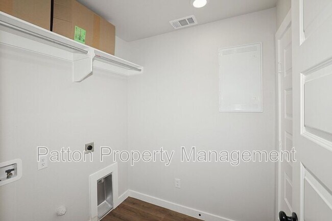 Building Photo - 6651 Athens St