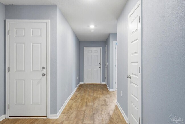 Building Photo - 5598 Guinevere Ln