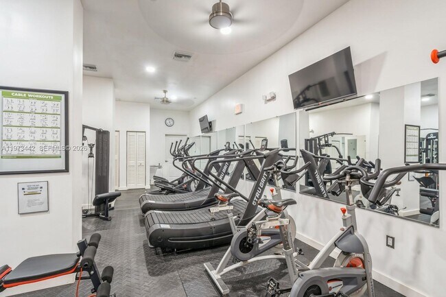 Building Photo - 1330 Ocean Dr