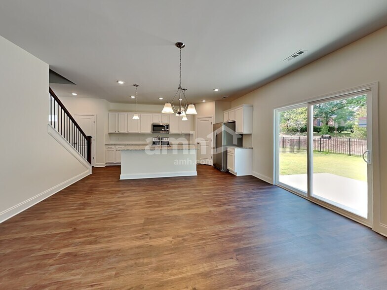 Building Photo - 5904 Hagar Vly Dr