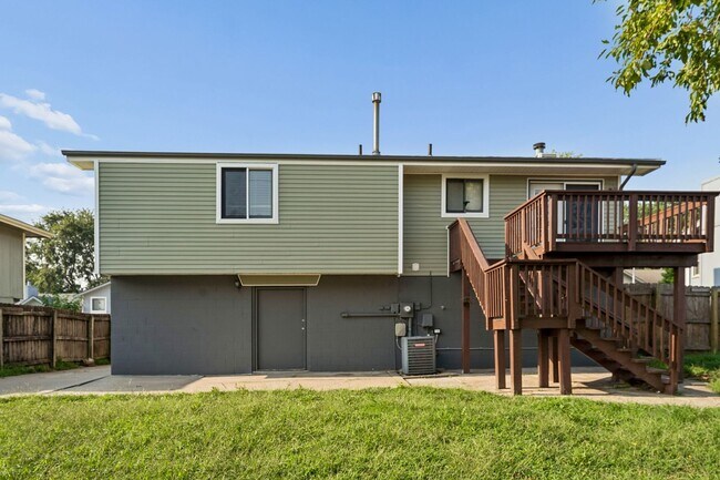 Building Photo - 14022 Virginia St