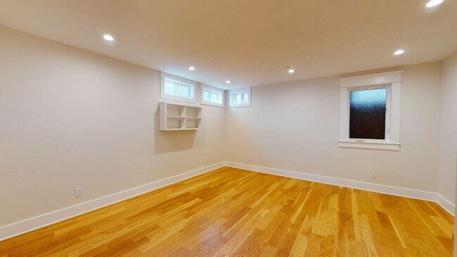 Building Photo - Updated and Spacious Coronado Townhome Ava...