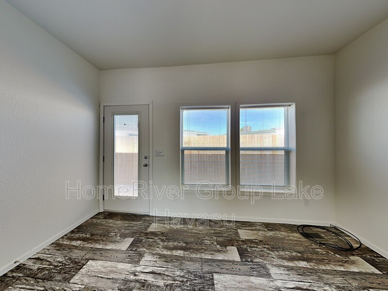 Building Photo - 3012 Diane Dr