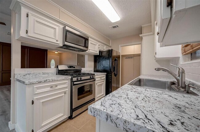 Building Photo - 21107 Northern Colony Ct