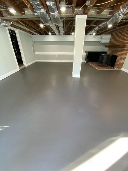 Building Photo - 8217 Woodman Rd