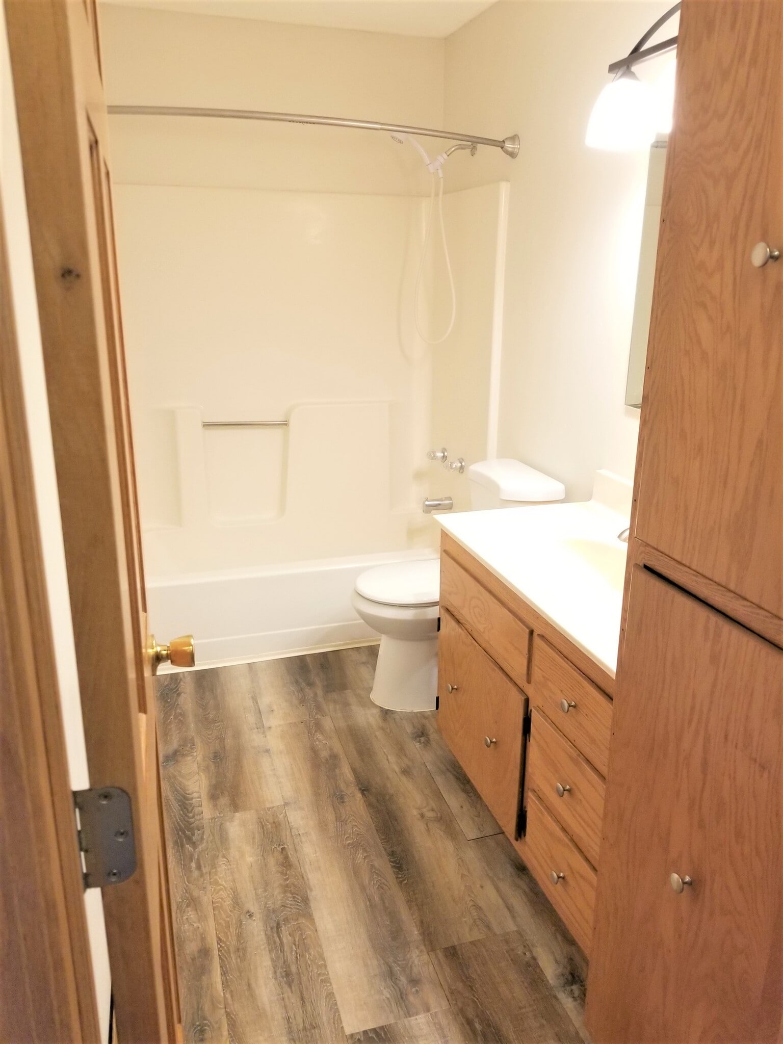 Building Photo - 220 Leighton Dr