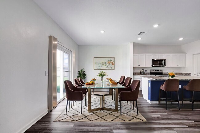 Building Photo - ***MOVE-IN SPECIAL: TWO WEEKS FREE***Spacious Two-Story Retreat on a Cul-de-Sac with Bonus Room