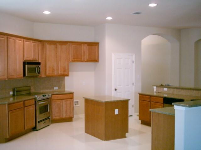Building Photo - 1002 Mesquite Hollow Pl