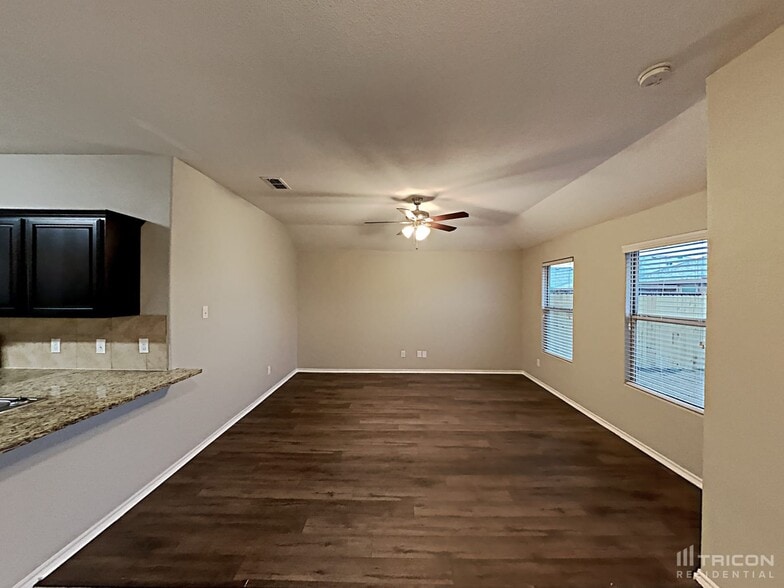 Building Photo - 1104 Prelude Dr