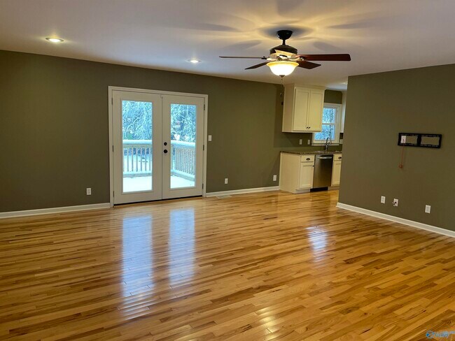 Building Photo - 6612 Robinhood Ln NW