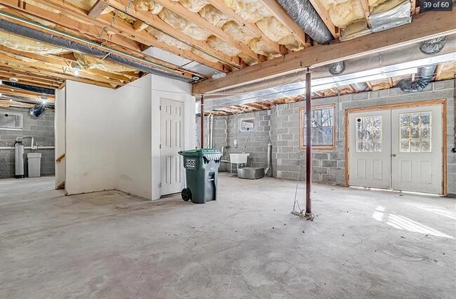 Building Photo - 3290 Birch Hill Dr
