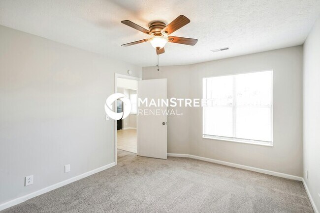 Building Photo - 3 Bedroom Pet-Friendly Home in HERMITAGE, TN with Main Street Renewal