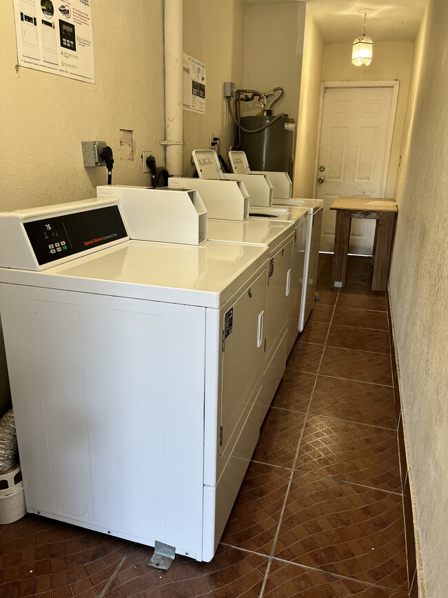 Laundry in Building - 7421 Venetian St