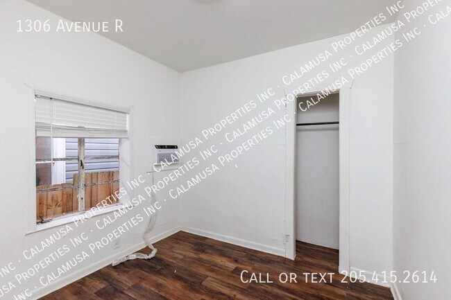 Building Photo - 1306 Avenue R