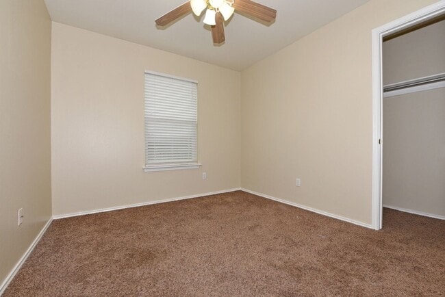 Building Photo - FRESHLY PAINTED  | ONE STORY  |  OPEN CONCEPT  |  GREAT LOCATION: 1604 & SHAENFIELD