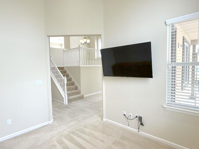 Building Photo - 6319 Byron Ln