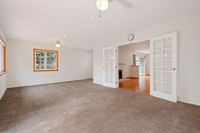 Building Photo - Charming 3-Bed, 2-Bath Home for Rent in Go...