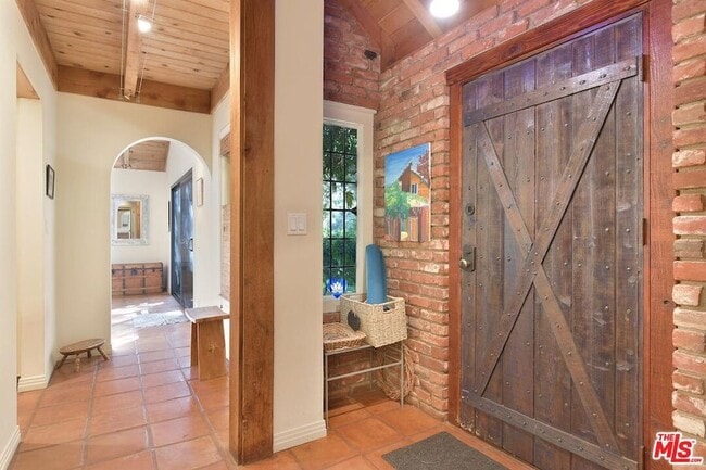 Building Photo - 1441 Bonnell Dr