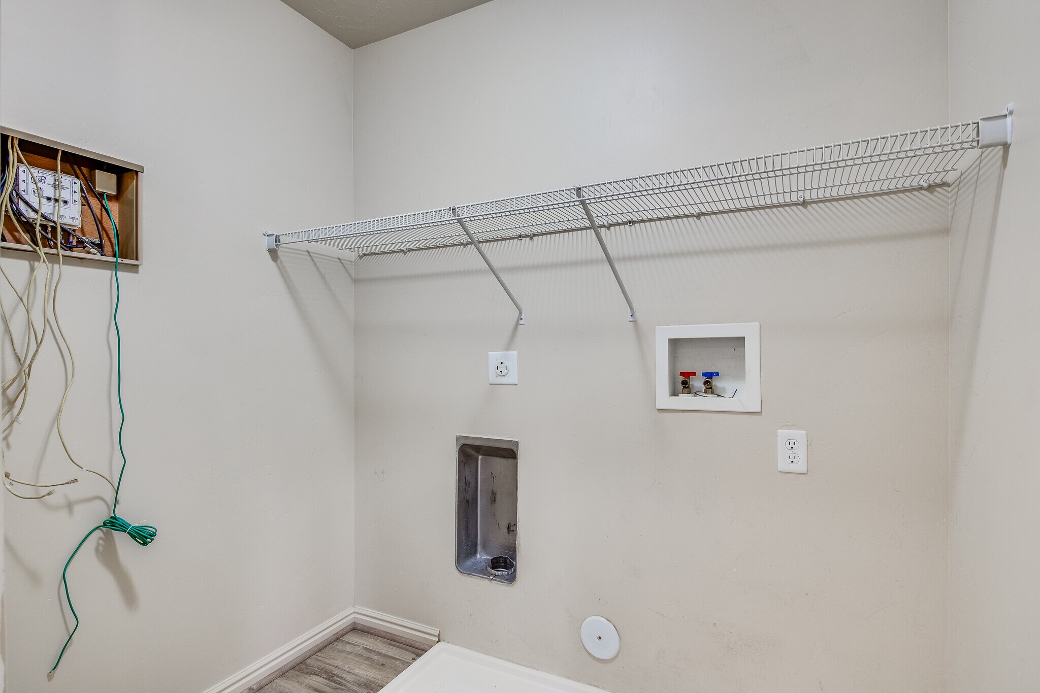 Laundry - 467 S 2550 W