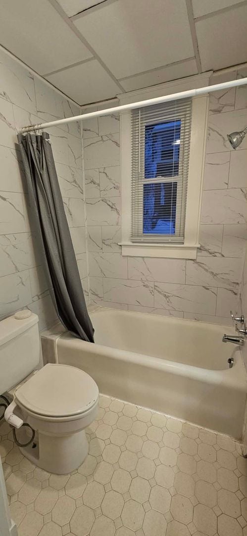 Building Photo - 438 Goethe St