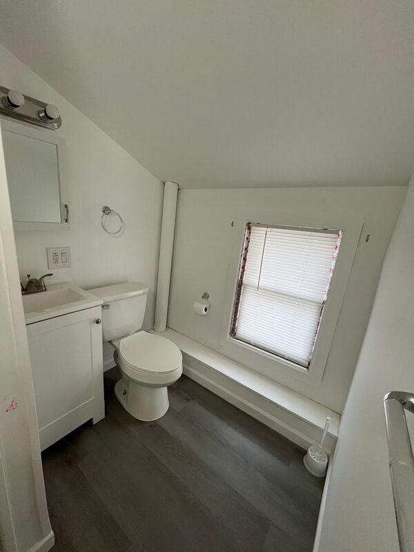 Building Photo - 78 Genesee St