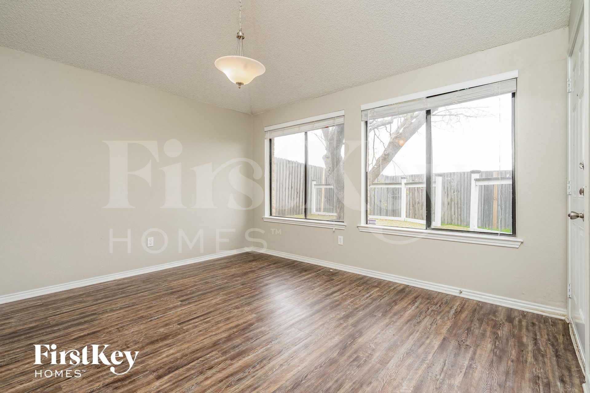 Building Photo - 7921 Rice Dr