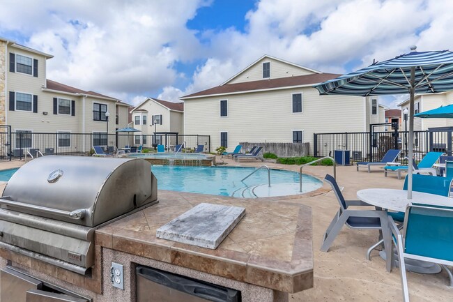 Building Photo - 6533 Patti Dr