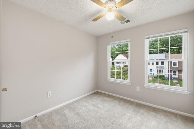 Building Photo - 4000 Sparrow House Ln