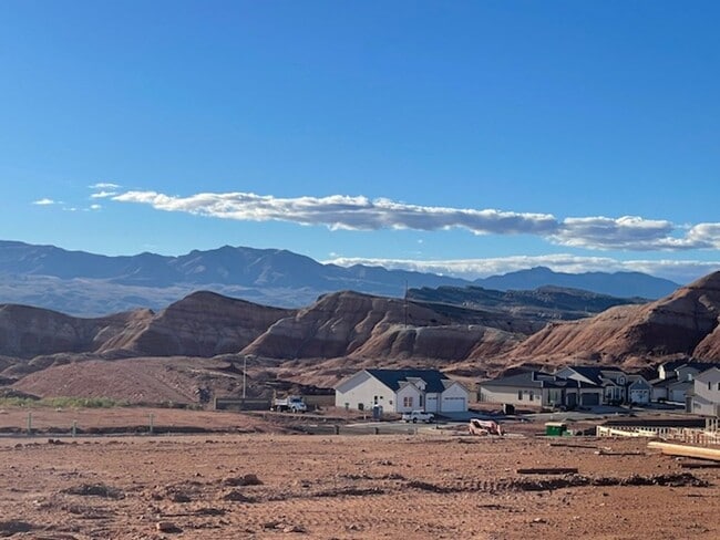 Building Photo - Highlands at Hidden Valley