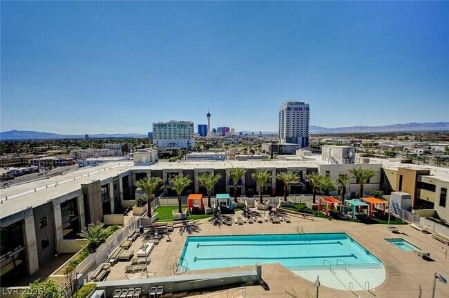 Building Photo - 353 E Bonneville Ave