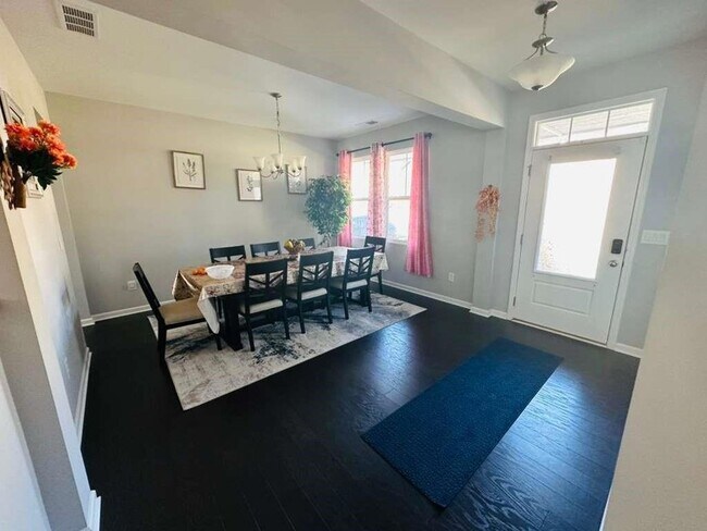 Building Photo - 8035 Stiner Grv