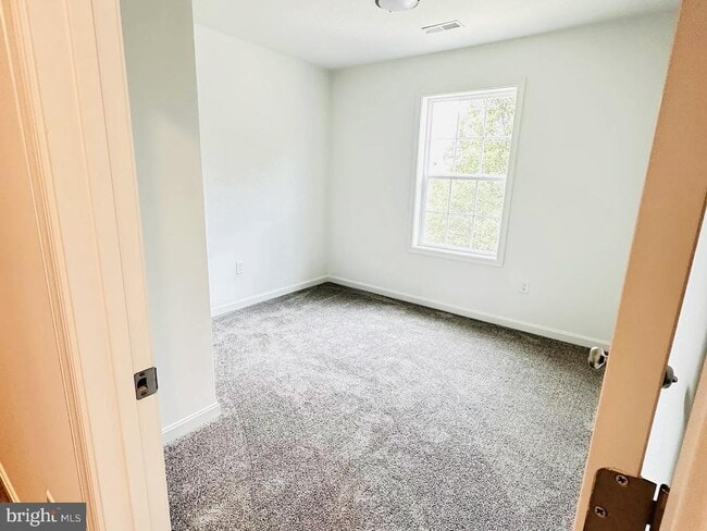 Building Photo - 6 Lismore Pl