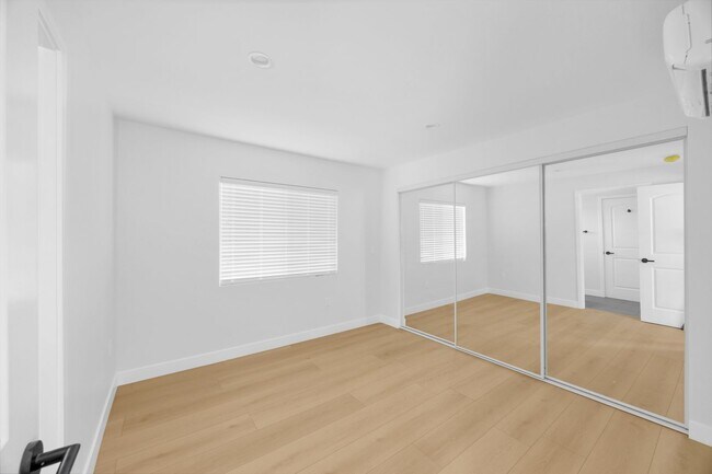Building Photo - 3 Bedroom, 2 Bathroom Home – Near CSULB