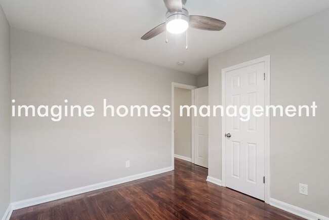 Building Photo - Fully Renovated 4 Bedroom Single Family Ho...