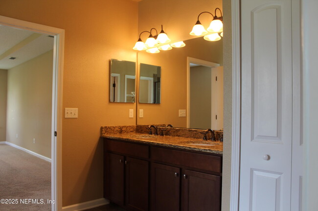 Building Photo - 564 Arborwood Dr