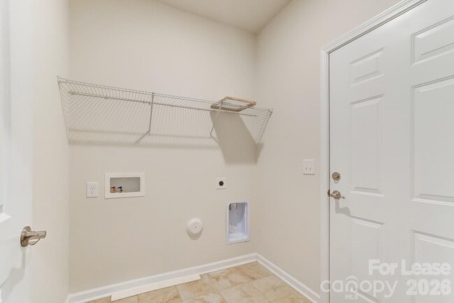 Building Photo - 2337 Abundance Ln