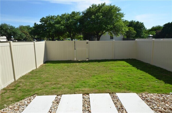 Building Photo - 406 Conservation Dr